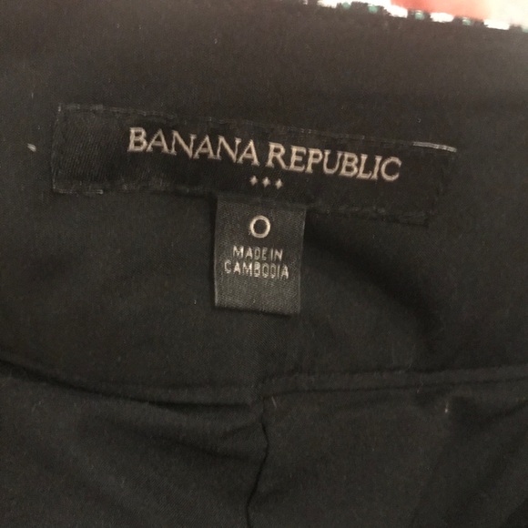 2 for $40. Banana Republic Mini Skirt - Picture 7 of 8